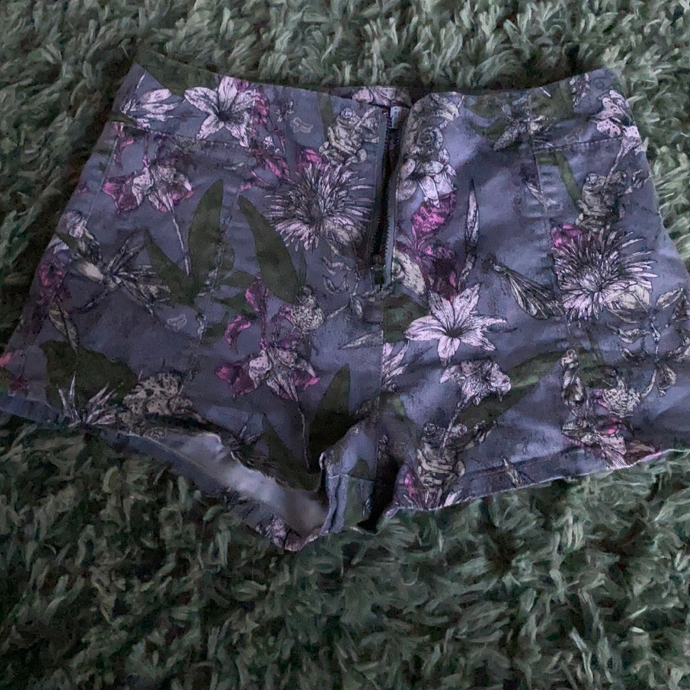 Super cute high waisted fox shorts